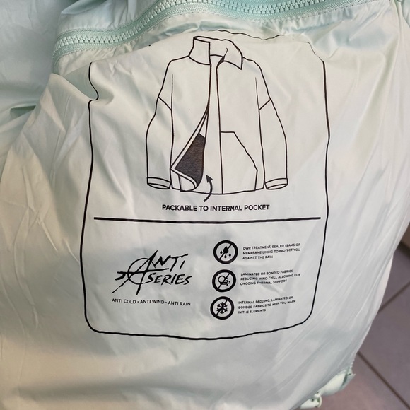 Rip Curl Anti Series Women’s Puffer XL - Picture 4 of 4